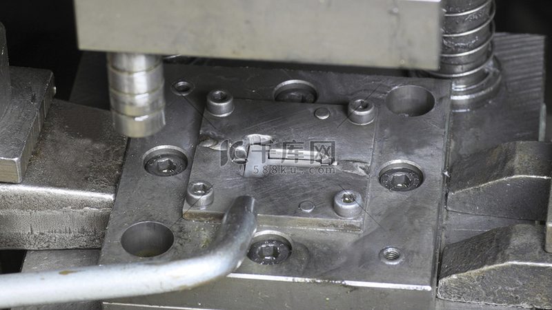 树脂工艺品硅胶模具定制的五大关键因素**