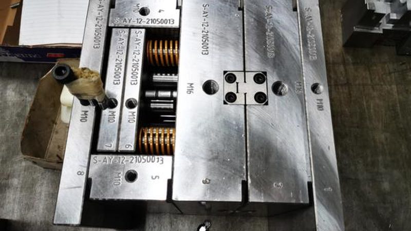 吸塑模具与注塑模具：两种工艺的奥秘与区别