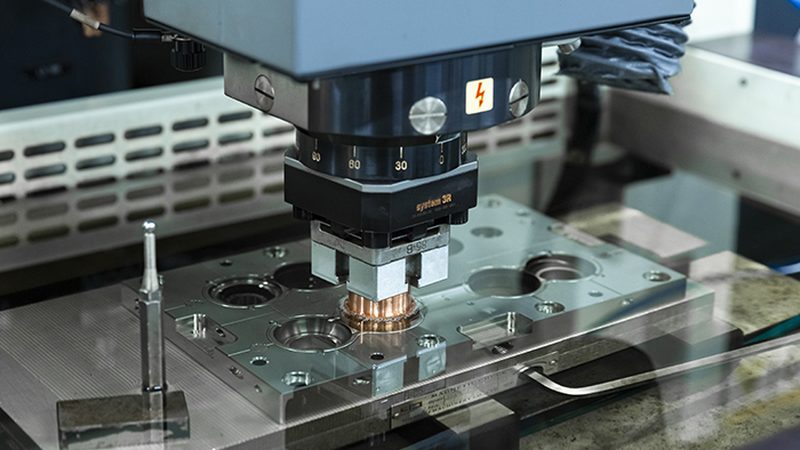 模具顶针：揭秘其价格背后的关键因素**